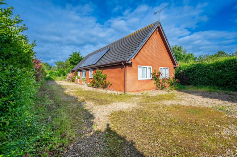 Coach Road, Bickerstaffe, Ormskirk