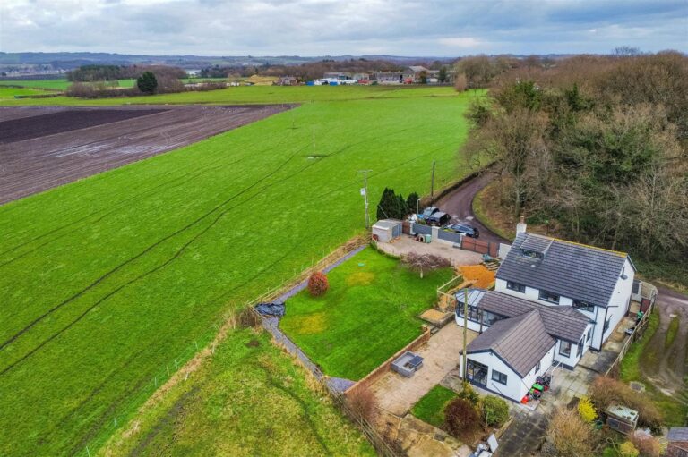 Mossborough Hall Lane, Rainford, St. Helens